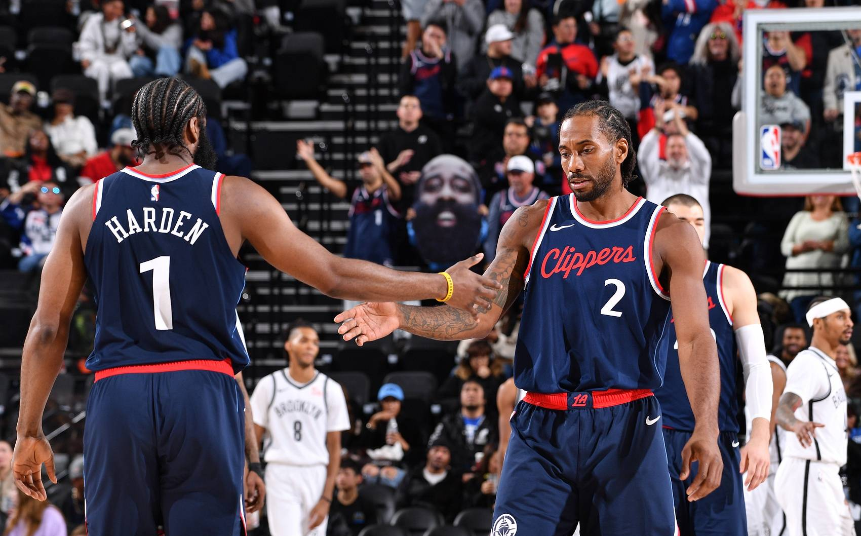 开云APP安装包下载包含德布劳内关键节点精彩发挥，快船带队取胜！的词条