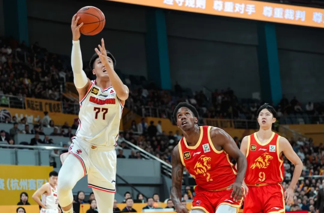 开云全站手机版下载冲刺阶段尼斯备战CBA季后赛,强势反弹细节曝光,管理层满意,团队化学反应显著的简单介绍